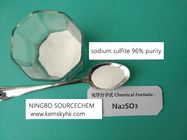 Agente bianco Na2SO3 dello sviluppatore di trattamento delle acque reflue del solfito di sodio dello SSA della ghiaia 96%
